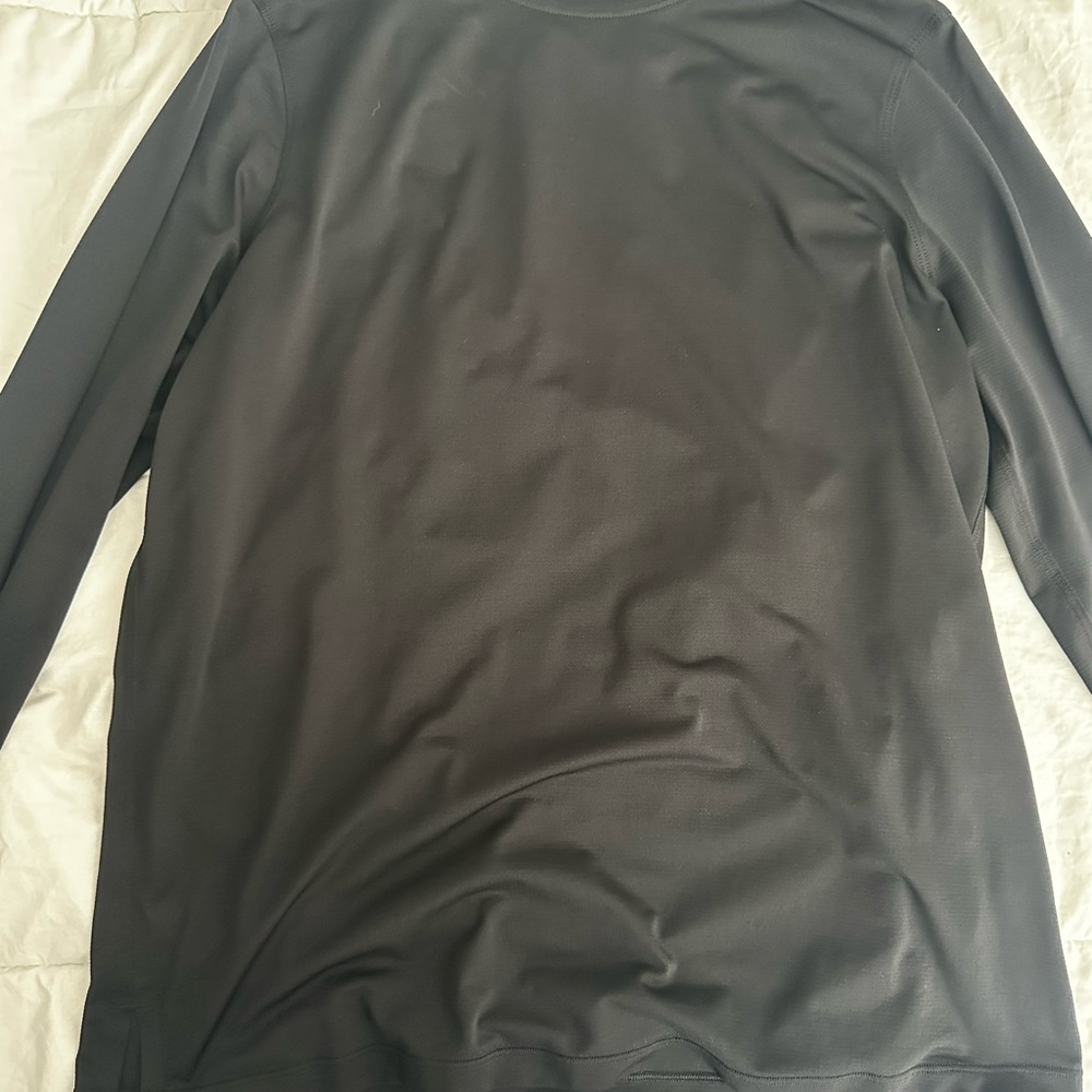 Lululemon License to Train Long Sleeve. Size 8.
